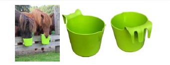 Mini feed bucket with hooks 8L Model 104